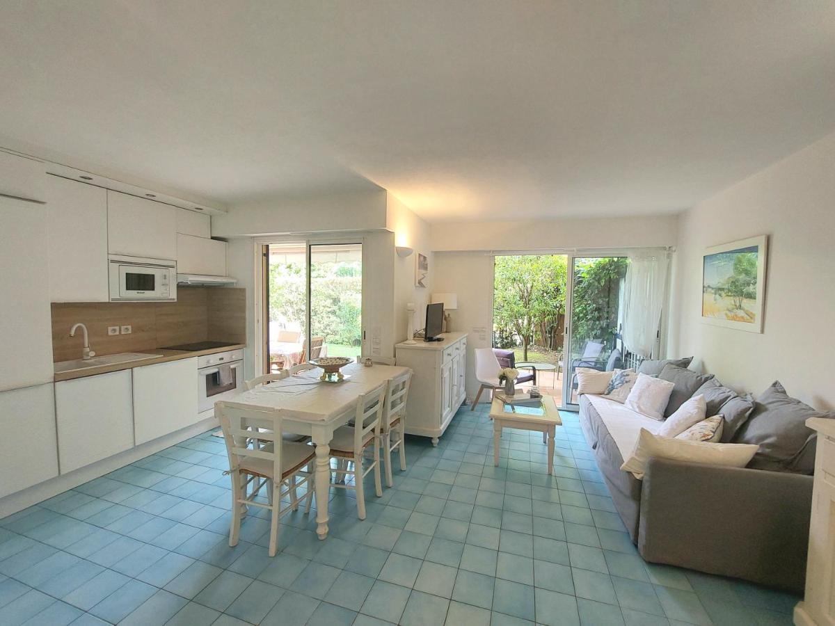 Plage La Salis 3 Chambres, Jardin - 3 Bedrooms Antibes Eksteriør billede