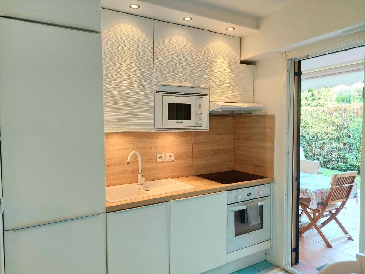 Plage La Salis 3 Chambres, Jardin - 3 Bedrooms Antibes Eksteriør billede